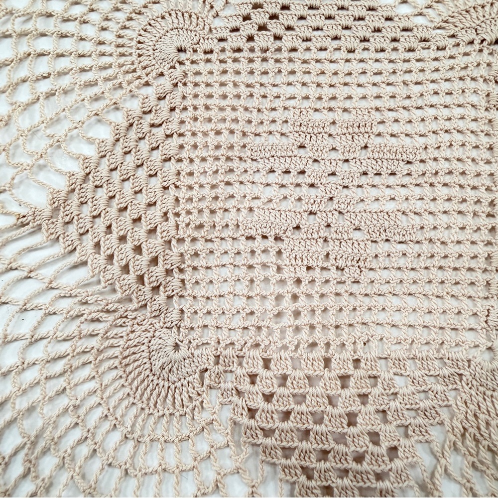 Lot Of 2 Vintage Handmade Lace Crochet Doilies, Table Decor, Nature Beige 9”-10” - Picture 3 of 7